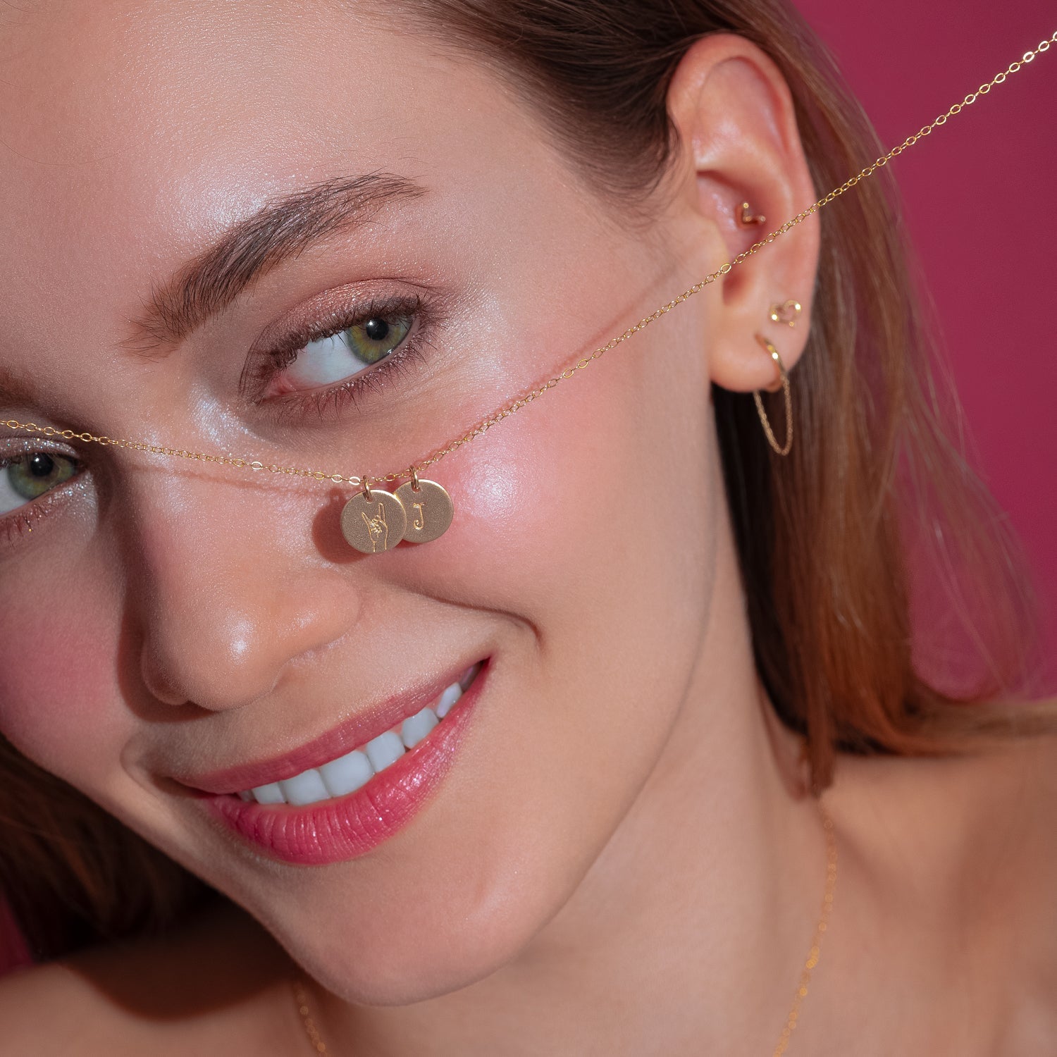 Color:Gold 